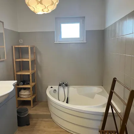 F2 Proche Petite Venise Apartment *